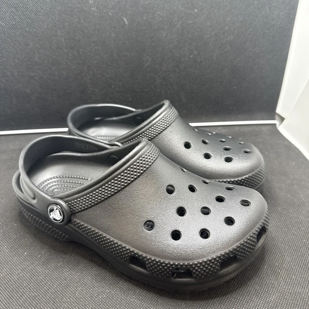 Unisex Youth Boys Girls Crocs Classic Clogs 206991 Black Size 2Y- UZB72 - Picture 1 of 15